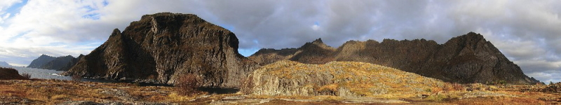 ロフォーテン諸島最西端のパノラマ