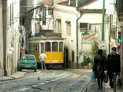 ����������������悤�ɓd�Ԃ�����