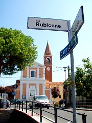 教会のある小さな村で橋の在りかを聞いた